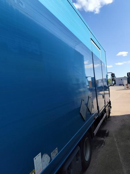 Renault D 7.5 LOW P4x2 210E6 Fourgon Polyfond avec hayon Repliable - Xe tải hộp: hình 5 Renault D 7.5 LOW P4x2 210E6 Fourgon Polyfond avec hayon Repliable - Xe tải hộp: hình 5