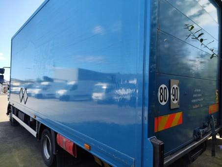 Renault D 7.5 LOW P4x2 210E6 Fourgon Polyfond avec hayon Repliable - Xe tải hộp: hình 3 Renault D 7.5 LOW P4x2 210E6 Fourgon Polyfond avec hayon Repliable - Xe tải hộp: hình 3