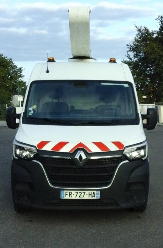 Renault Master 145.35 FG Tronqué L2H2 Nacelle Pack éco - Nền bục trên không gắn trên xe tải: hình 1 Renault Master 145.35 FG Tronqué L2H2 Nacelle Pack éco - Nền bục trên không gắn trên xe tải: hình 1