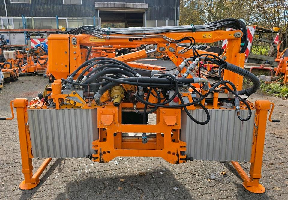 Dücker DUA 800 RSM 13 Böschungsmäher Böschungsmulcher Mähausleger Bankettmäher für Unimog 405/10 405/12 700 600 Mulag Una MHU FME - Dàn băm cỏ cần cẩu: hình 3 Dücker DUA 800 RSM 13 Böschungsmäher Böschungsmulcher Mähausleger Bankettmäher für Unimog 405/10 405/12 700 600 Mulag Una MHU FME - Dàn băm cỏ cần cẩu: hình 3