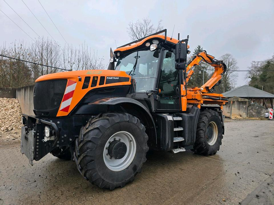JCB 3200 Fastrac XTRA 2015 220Ps 3220 Bamford Traktor mit Mulag MHU MHS 800 Mähausleger Böschungsmäher Böschungsmulcher - Máy cày: hình 1 JCB 3200 Fastrac XTRA 2015 220Ps 3220 Bamford Traktor mit Mulag MHU MHS 800 Mähausleger Böschungsmäher Böschungsmulcher - Máy cày: hình 1