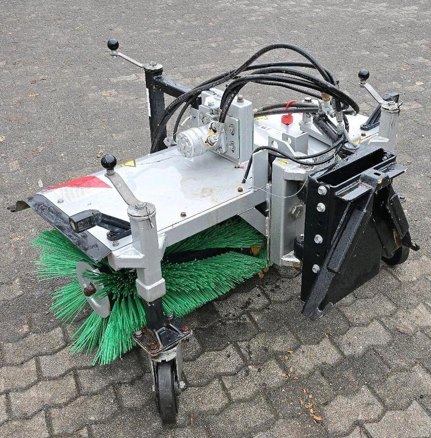 KIF CM 1600 Kehrmaschine Straßenkehrmaschine Kehrbesen für Multicar Tremo Iseki Kubota - Chổi: hình 1 KIF CM 1600 Kehrmaschine Straßenkehrmaschine Kehrbesen für Multicar Tremo Iseki Kubota - Chổi: hình 1