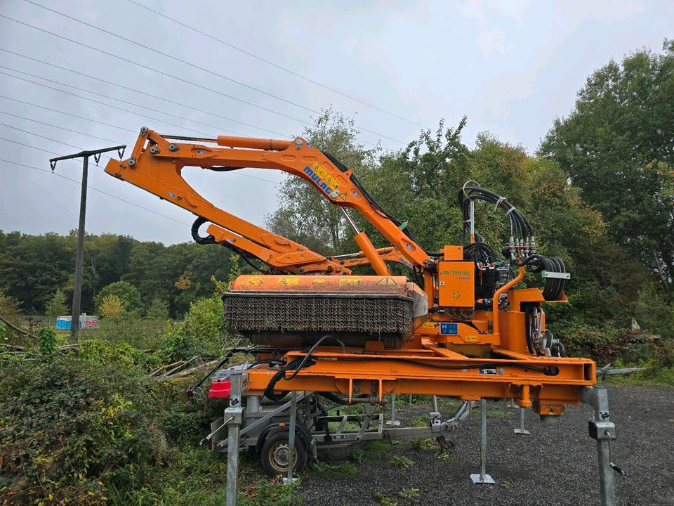 Mulag MHU 800 2020 Mähausleger Böschungsmäher Böschungsmulcher für Unimog 405 U 300 400 500 318 423 427 430 527 535 530 Mercedes-Benz - Dàn băm cỏ cần cẩu: hình 4 Mulag MHU 800 2020 Mähausleger Böschungsmäher Böschungsmulcher für Unimog 405 U 300 400 500 318 423 427 430 527 535 530 Mercedes-Benz - Dàn băm cỏ cần cẩu: hình 4