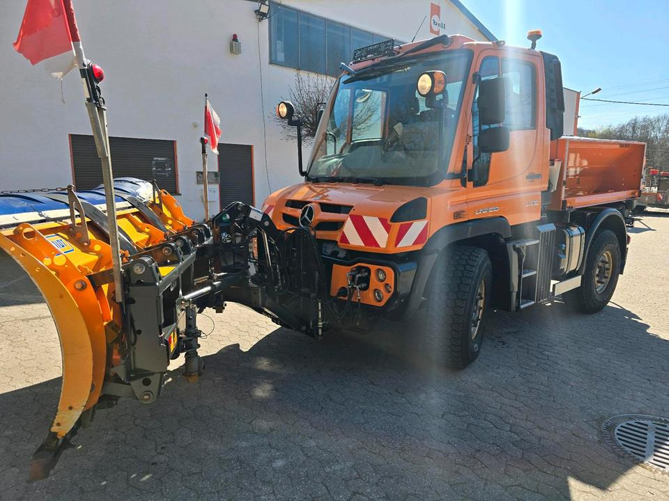 Unimog 218 U218 Mercedes-Benz 405 Schmidt Schneepflug Gmeiner Salzstreuer Yedi Winterdienst - Xe dọn tuyết: hình 1 Unimog 218 U218 Mercedes-Benz 405 Schmidt Schneepflug Gmeiner Salzstreuer Yedi Winterdienst - Xe dọn tuyết: hình 1