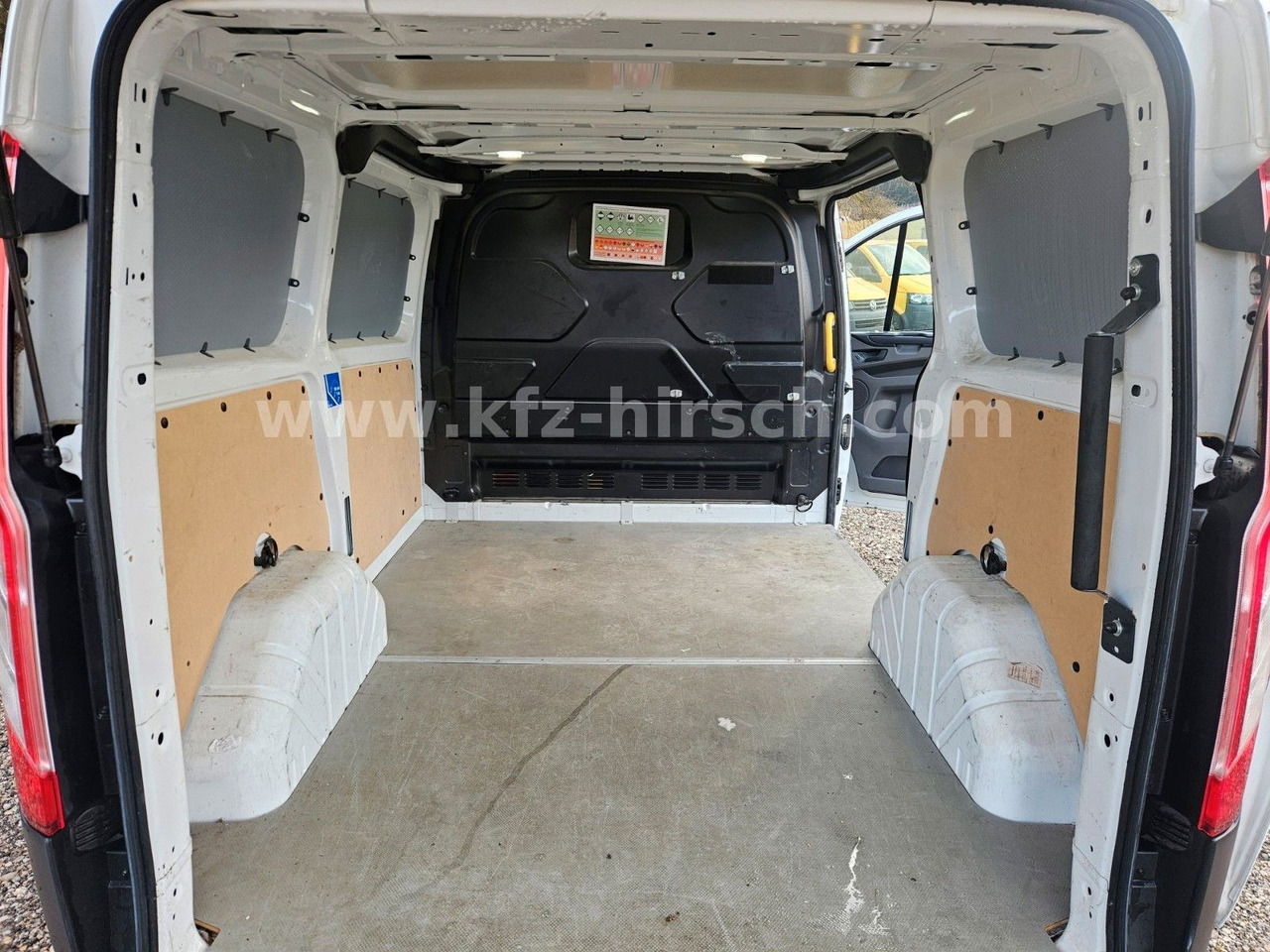 Ford Transit Custom Klima Sitzhzg Bluetooth Multi 1Hd - Xe van chở hàng: hình 3 Ford Transit Custom Klima Sitzhzg Bluetooth Multi 1Hd - Xe van chở hàng: hình 3