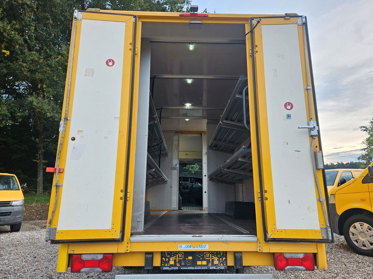 Iveco Daily EURO5 Integralkoffer Koffer Postkoffer - Xe tải nhỏ thùng kín: hình 4 Iveco Daily EURO5 Integralkoffer Koffer Postkoffer - Xe tải nhỏ thùng kín: hình 4