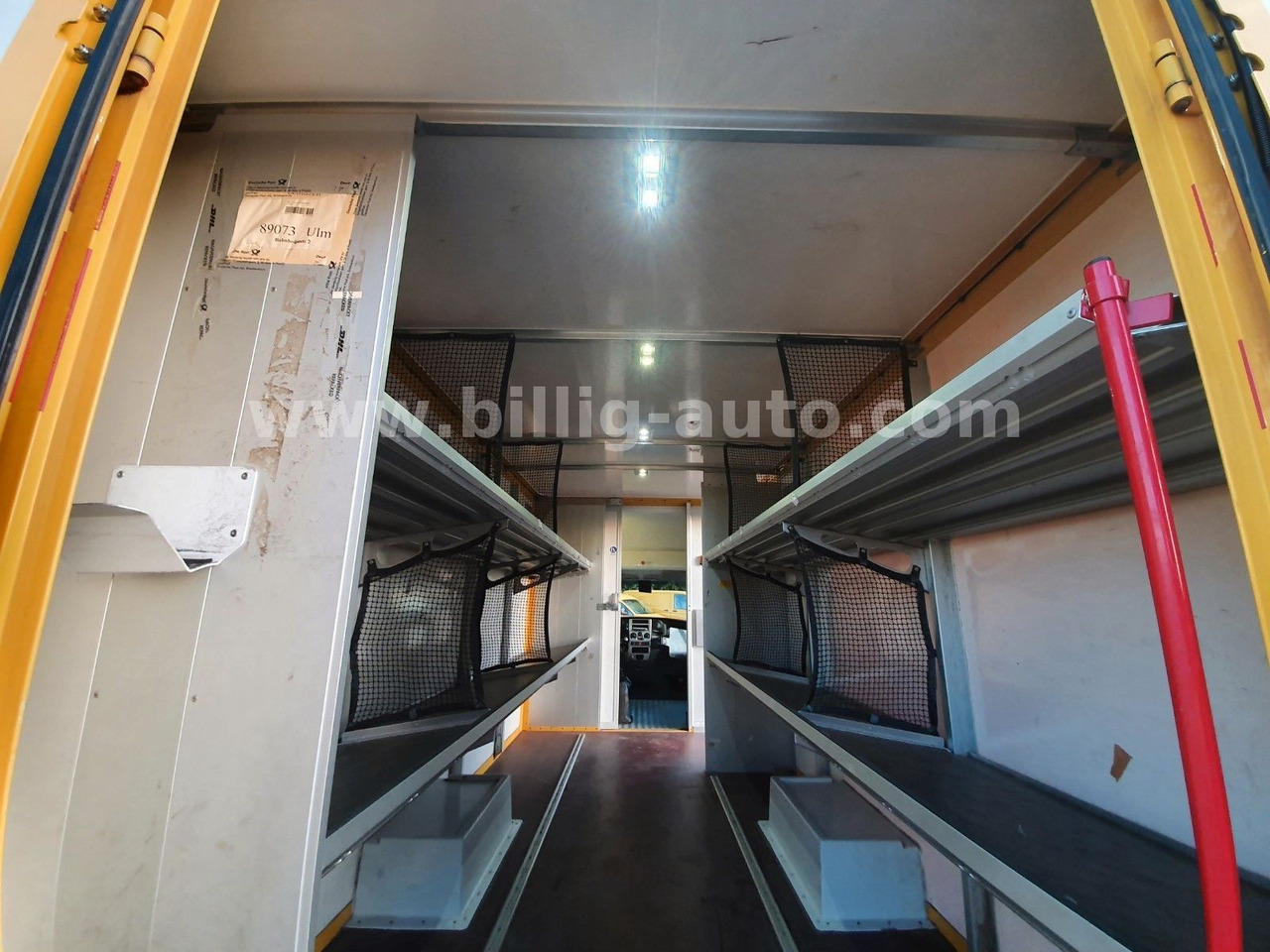 Iveco Daily Koffer Kasten Integralkoffer Automatik - Xe tải nhỏ thùng kín: hình 4 Iveco Daily Koffer Kasten Integralkoffer Automatik - Xe tải nhỏ thùng kín: hình 4