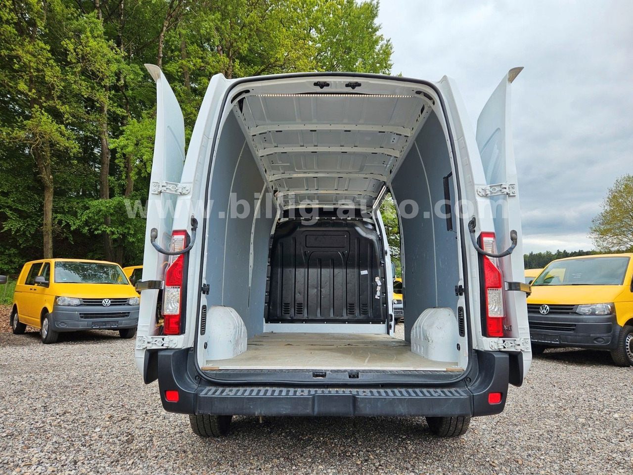Renault Master EURO 6 *Klima*EU6*Bluetooth*Kamera*MAXI - Xe van chở khách: hình 5 Renault Master EURO 6 *Klima*EU6*Bluetooth*Kamera*MAXI - Xe van chở khách: hình 5