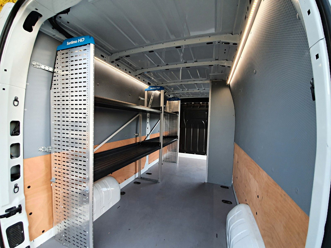 Renault Master EURO 6 *Klima*EU6*Bluetooth*Kamera*MAXI - Xe van chở hàng: hình 4 Renault Master EURO 6 *Klima*EU6*Bluetooth*Kamera*MAXI - Xe van chở hàng: hình 4