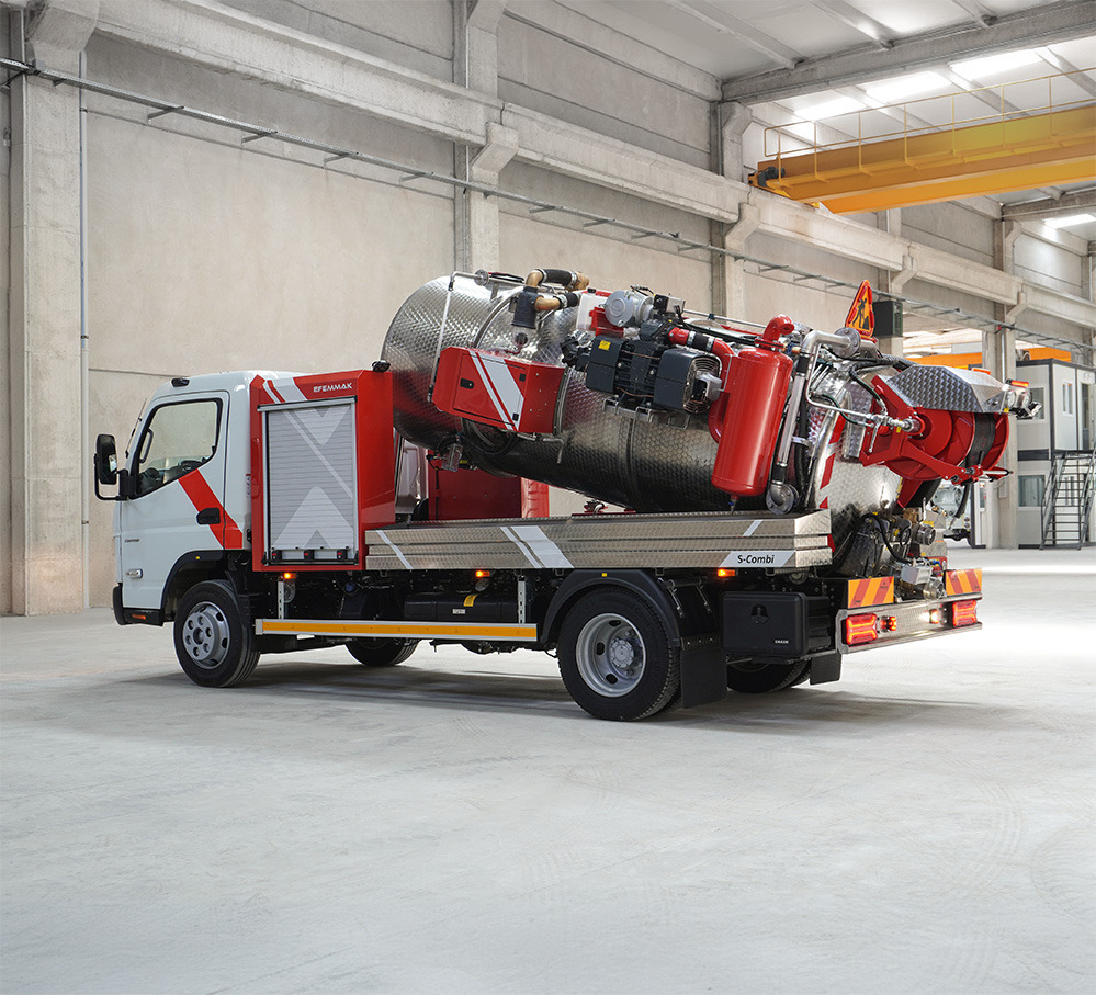 EFEMMAK S-Combi Combined Sewer Jetting And Vacuum Vehicle - Xe tải chân không: hình 5 EFEMMAK S-Combi Combined Sewer Jetting And Vacuum Vehicle - Xe tải chân không: hình 5