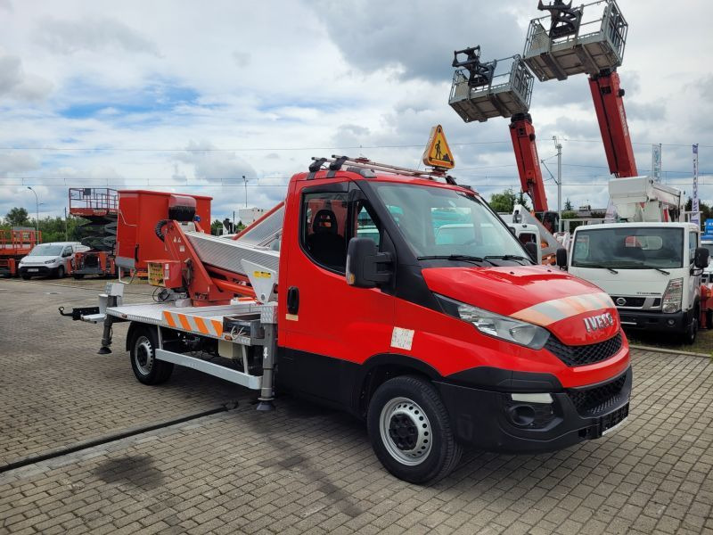 Iveco Daily 35S11 podnośnik koszowy 20 m Multitel MX200 - Nền bục trên không gắn trên xe tải: hình 2 Iveco Daily 35S11 podnośnik koszowy 20 m Multitel MX200 - Nền bục trên không gắn trên xe tải: hình 2