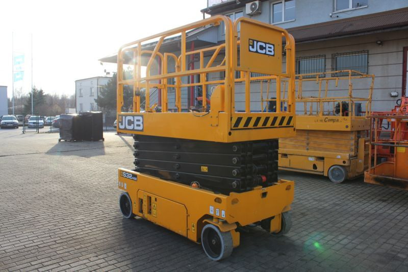 JCB podnośnik nożycowy elektryczny 12 m JCB S3246E - Máy nâng người hình kéo: hình 5 JCB podnośnik nożycowy elektryczny 12 m JCB S3246E - Máy nâng người hình kéo: hình 5