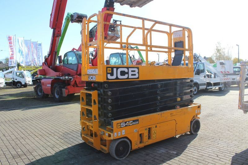 JCB podnośnik nożycowy elektryczny 16 m JCB S4550E - Máy nâng người hình kéo: hình 4 JCB podnośnik nożycowy elektryczny 16 m JCB S4550E - Máy nâng người hình kéo: hình 4