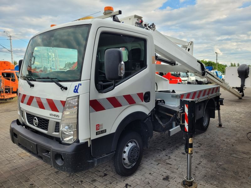 Nissan Cabstar NT400 podnośnik koszowy 20 m Oil&Steel Snake 2010 Plus - Nền bục trên không gắn trên xe tải: hình 2 Nissan Cabstar NT400 podnośnik koszowy 20 m Oil&Steel Snake 2010 Plus - Nền bục trên không gắn trên xe tải: hình 2