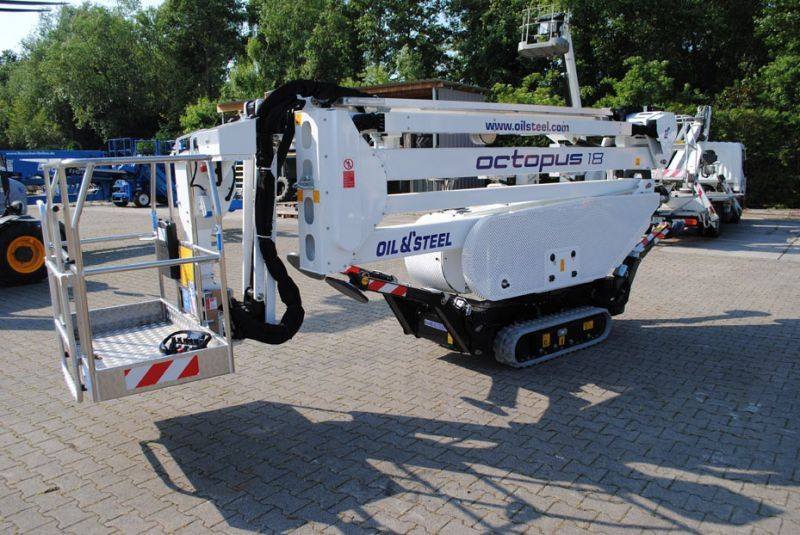 Oil&Steel Octopus 18 nowy podnośnik koszowy na gąsieniach 18 m - Xe nâng người chân nhện bánh: hình 4 Oil&Steel Octopus 18 nowy podnośnik koszowy na gąsieniach 18 m - Xe nâng người chân nhện bánh: hình 4