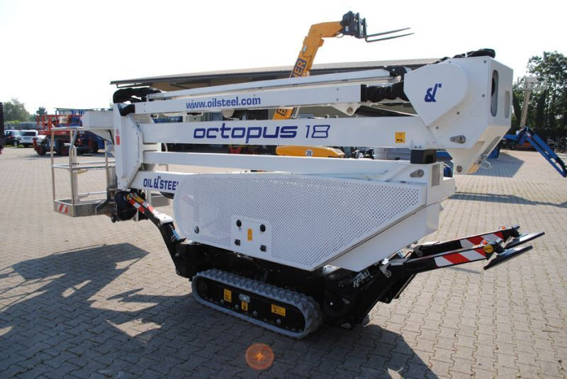 Oil&Steel Octopus 18 nowy podnośnik koszowy na gąsieniach 18 m - Xe nâng người chân nhện bánh: hình 5 Oil&Steel Octopus 18 nowy podnośnik koszowy na gąsieniach 18 m - Xe nâng người chân nhện bánh: hình 5