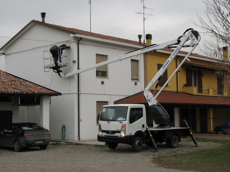 Oil&Steel Snake 189 Smart 18 m zamontowany na Nissan Cabstar - Nền bục trên không gắn trên xe tải: hình 1 Oil&Steel Snake 189 Smart 18 m zamontowany na Nissan Cabstar - Nền bục trên không gắn trên xe tải: hình 1