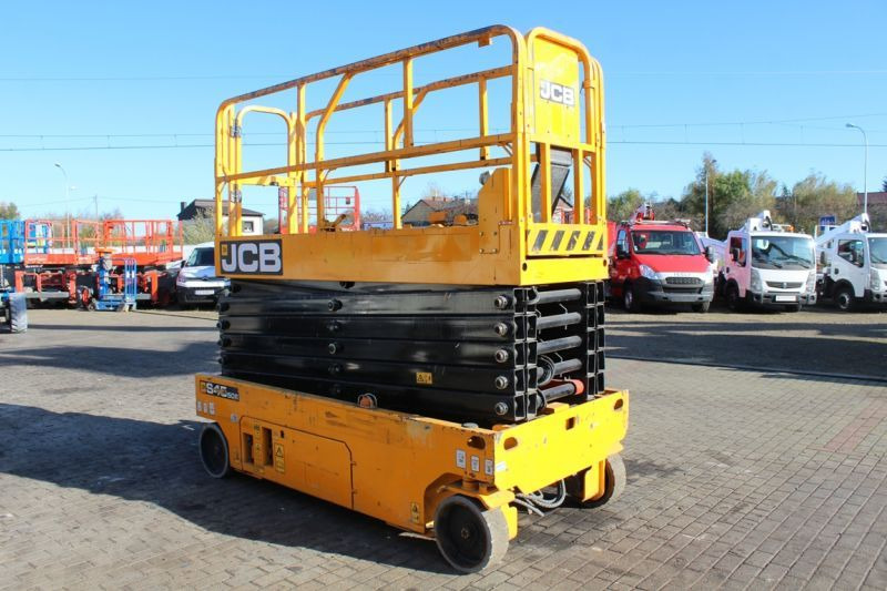 Podnośnik nożycowy elektryczny 16 m JCB S4550E - Máy nâng người hình kéo: hình 2 Podnośnik nożycowy elektryczny 16 m JCB S4550E - Máy nâng người hình kéo: hình 2