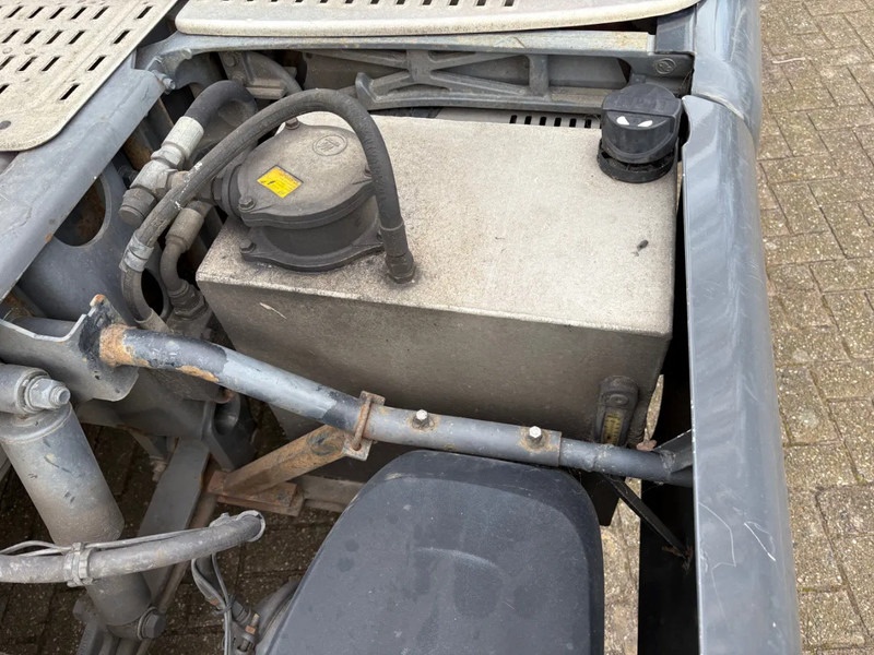 DAF CF 440 / BULK COMPRESSOR / ADR TANK TRANSPORT / - Xe đầu kéo: hình 5 DAF CF 440 / BULK COMPRESSOR / ADR TANK TRANSPORT / - Xe đầu kéo: hình 5
