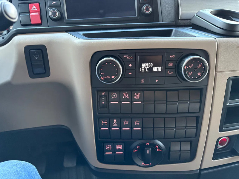 MAN TGX 18.500 4x2 / YEAR 2019 / RETARDER / - Xe đầu kéo: hình 3 MAN TGX 18.500 4x2 / YEAR 2019 / RETARDER / - Xe đầu kéo: hình 3