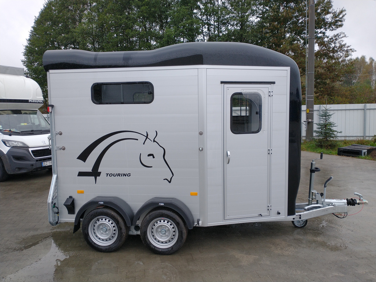 Cheval Liberté Touring Country + Siodlarnia, Debon - Rơ moóc chở ngựa: hình 2 Cheval Liberté Touring Country + Siodlarnia, Debon - Rơ moóc chở ngựa: hình 2