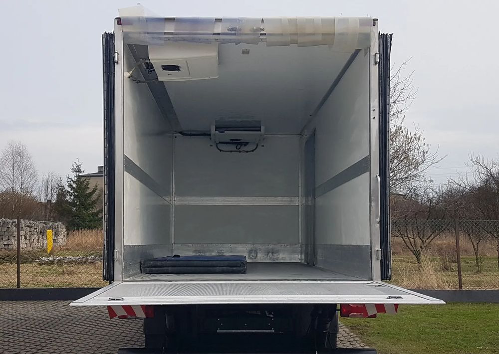 Iveco Daily 70-170 WINDA CHŁODNIA 10EP AGREGAT IZOTERMA - Xe tải đông lạnh: hình 5 Iveco Daily 70-170 WINDA CHŁODNIA 10EP AGREGAT IZOTERMA - Xe tải đông lạnh: hình 5