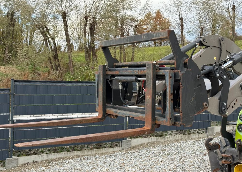 Claas * 240 F NEXOS CLAAS * 4x4 * Sadowniczy * Tur MX F304 * TUZ * Wałek WOM* Ciągnik * Traktor * - Máy cày: hình 2 Claas * 240 F NEXOS CLAAS * 4x4 * Sadowniczy * Tur MX F304 * TUZ * Wałek WOM* Ciągnik * Traktor * - Máy cày: hình 2