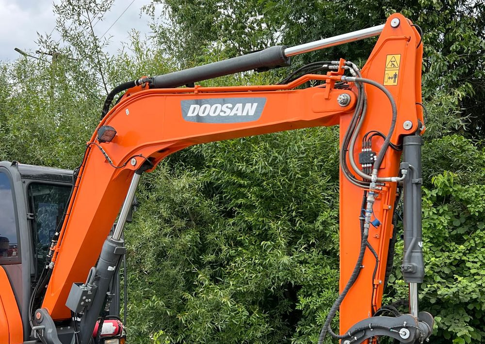Doosan DOOSAN DX57W *ROTOTILT* 2200 Motogodzin * Jak Nowa * Sprowadzona * Stan Perfekcyjny - Máy xúc bánh lốp: hình 4 Doosan DOOSAN DX57W *ROTOTILT* 2200 Motogodzin * Jak Nowa * Sprowadzona * Stan Perfekcyjny - Máy xúc bánh lốp: hình 4