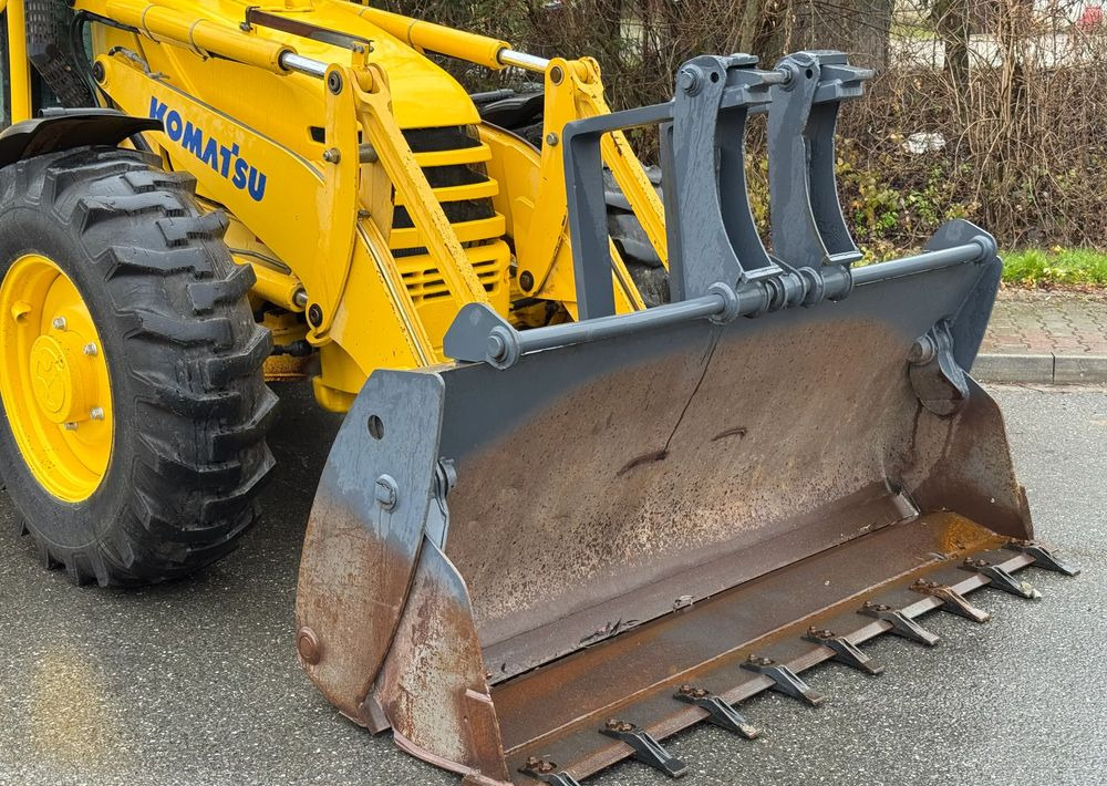 Komatsu * Koparko Ładowarka * Komatsu WB 97 S Utility * - Máy xúc trước múc sau: hình 3 Komatsu * Koparko Ładowarka * Komatsu WB 97 S Utility * - Máy xúc trước múc sau: hình 3