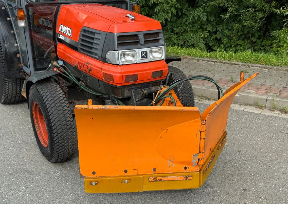Kubota * Traktor KUBOTA L4200 * 4x4 * Pług Piaskarka * Wałek Przód Tył * Sprowadzony* Zimowe Utrzymanie - Máy cày: hình 3 Kubota * Traktor KUBOTA L4200 * 4x4 * Pług Piaskarka * Wałek Przód Tył * Sprowadzony* Zimowe Utrzymanie - Máy cày: hình 3