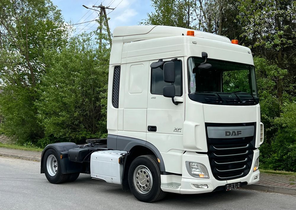 DAF * DAF XF 106 * SPROWADZONY * SUPER STAN CIĄGNIK SIODŁOWY Euro 6 - Xe đầu kéo: hình 1 DAF * DAF XF 106 * SPROWADZONY * SUPER STAN CIĄGNIK SIODŁOWY Euro 6 - Xe đầu kéo: hình 1