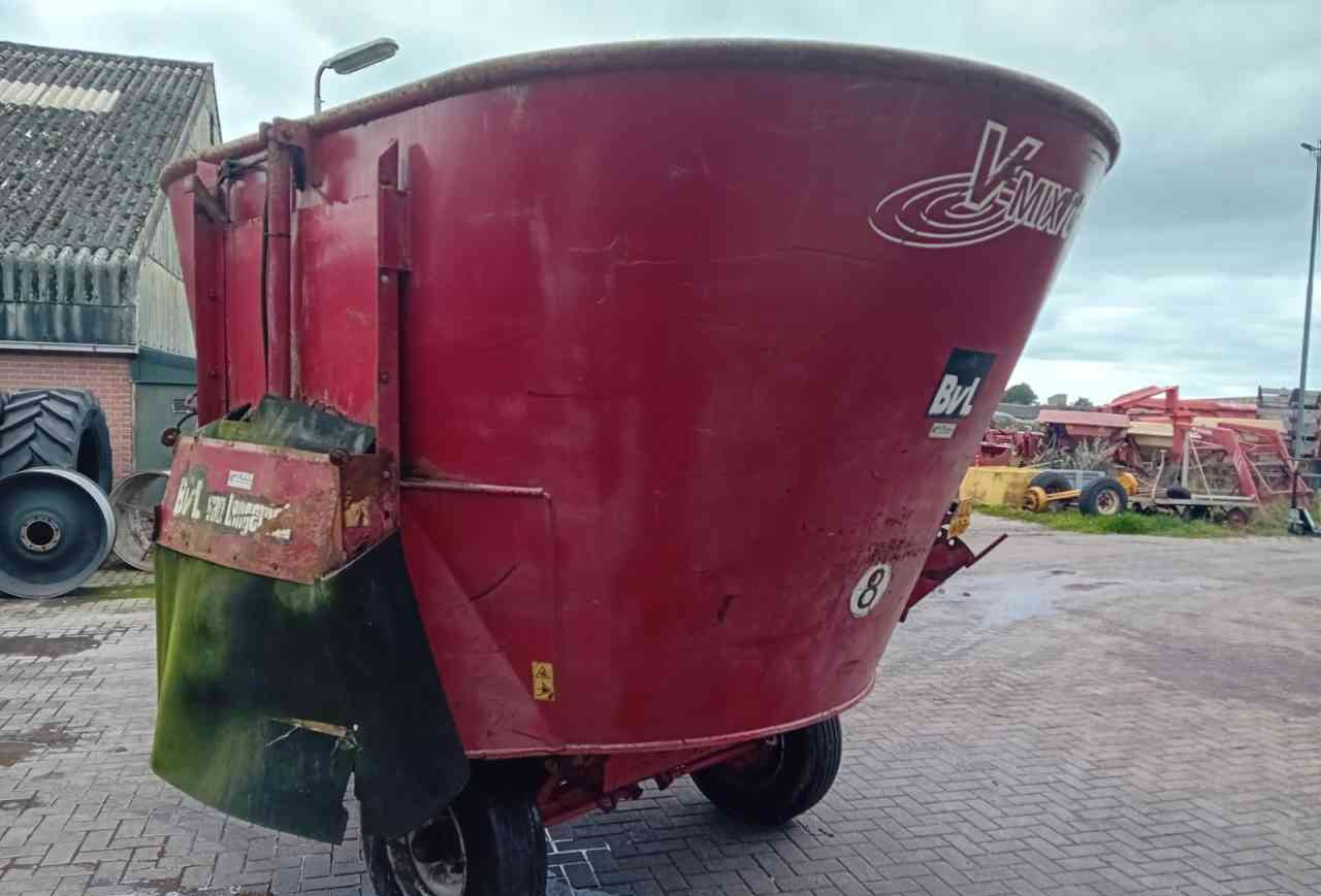 BVL V-Mix 10 voermengwagen - Xe trộn thức ăn gia súc: hình 4 BVL V-Mix 10 voermengwagen - Xe trộn thức ăn gia súc: hình 4