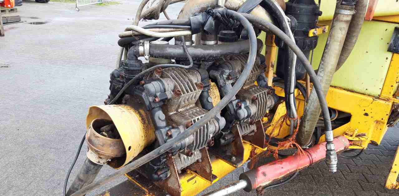 Dubex Vector 33 m. 3200 l. veldspuiten - Máy xịt kéo: hình 5 Dubex Vector 33 m. 3200 l. veldspuiten - Máy xịt kéo: hình 5