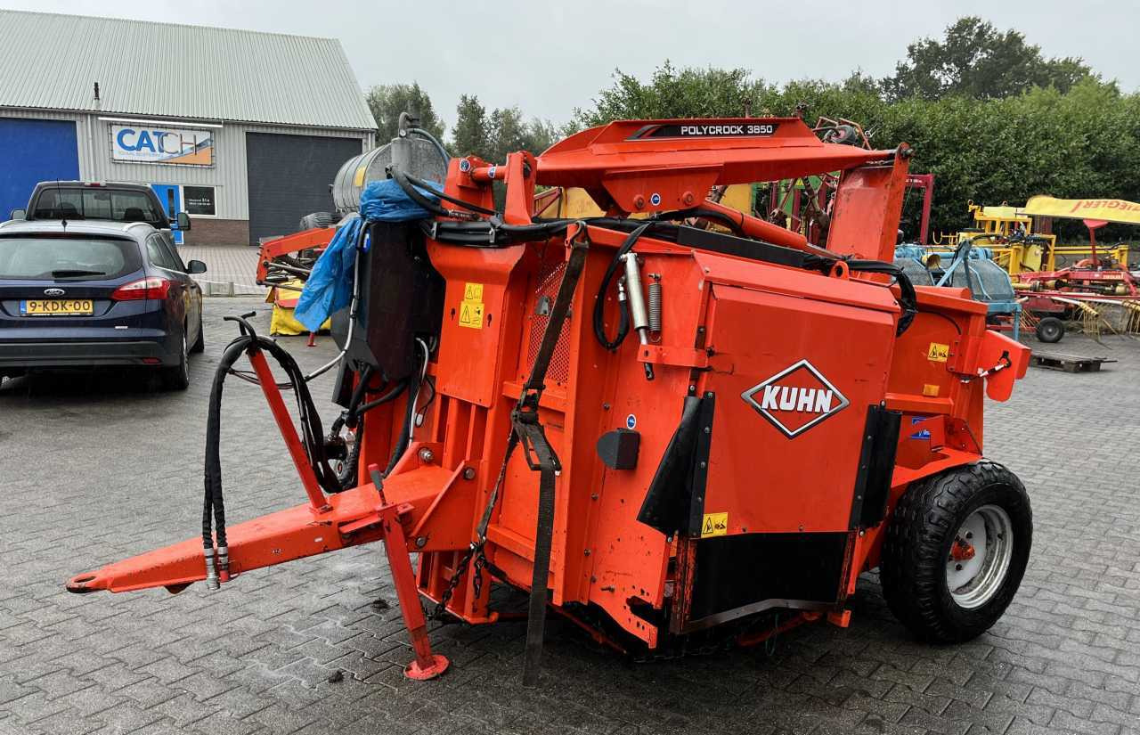 Kuhn Polycrock 3850 voermachines - Xe trộn thức ăn gia súc: hình 2 Kuhn Polycrock 3850 voermachines - Xe trộn thức ăn gia súc: hình 2