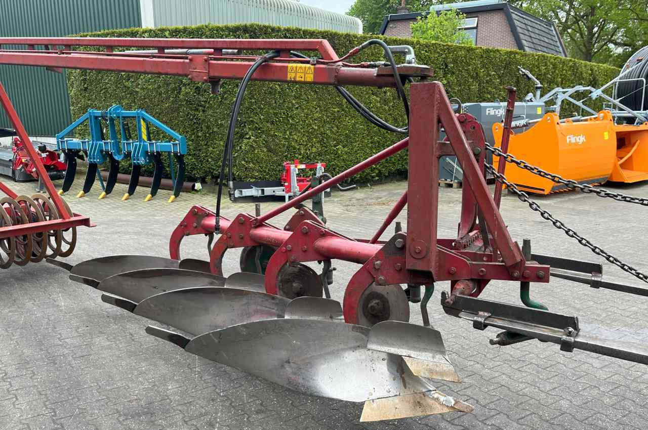 Kverneland 4 schaar ploeg + Evers vorenpakker grondbewerking - Cày: hình 5 Kverneland 4 schaar ploeg + Evers vorenpakker grondbewerking - Cày: hình 5