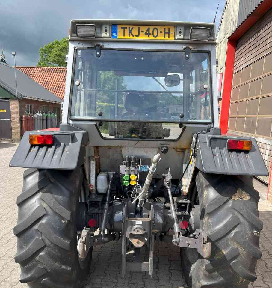 Massey Ferguson 352 Turbo Tractoren. - Máy cày: hình 5 Massey Ferguson 352 Turbo Tractoren. - Máy cày: hình 5