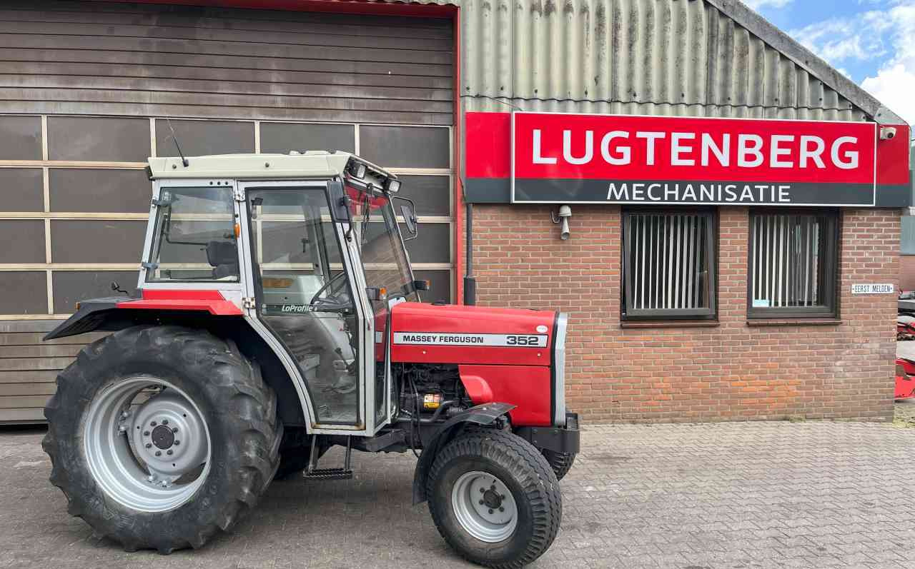 Massey Ferguson 352 Turbo Tractoren. - Máy cày: hình 1 Massey Ferguson 352 Turbo Tractoren. - Máy cày: hình 1