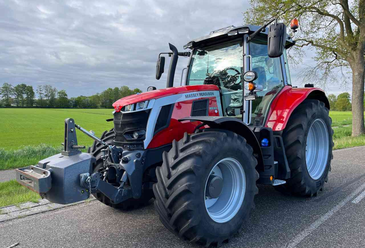 Massey Ferguson 6S.165 Dyna-6 Efficient - Máy cày: hình 2 Massey Ferguson 6S.165 Dyna-6 Efficient - Máy cày: hình 2