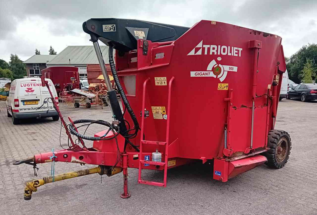 Trioliet Gigant 900 voermengwagen - Xe trộn thức ăn gia súc: hình 1 Trioliet Gigant 900 voermengwagen - Xe trộn thức ăn gia súc: hình 1