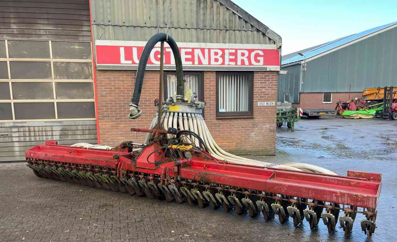 Vredo Zodebemester graslandbemester injecteur mestverwerking - Máy phun bùn: hình 1 Vredo Zodebemester graslandbemester injecteur mestverwerking - Máy phun bùn: hình 1