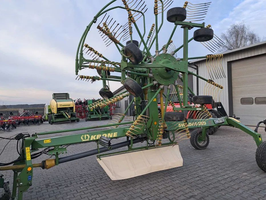Krone SWADRO TC 760 Plus - Dàn trải/ Cào: hình 1 Krone SWADRO TC 760 Plus - Dàn trải/ Cào: hình 1