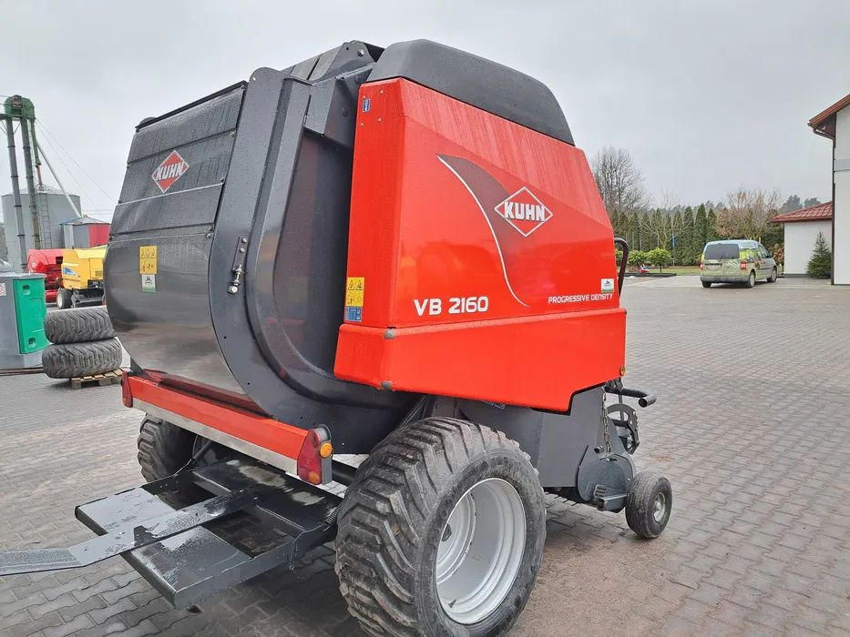 Kuhn VB 2160 - Máy đóng kiện tròn: hình 4 Kuhn VB 2160 - Máy đóng kiện tròn: hình 4