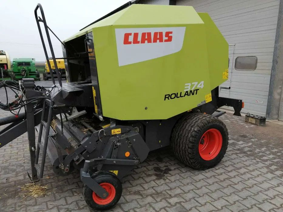 Prasa rolująca Claas Rollant 374 - Máy đóng kiện tròn: hình 1 Prasa rolująca Claas Rollant 374 - Máy đóng kiện tròn: hình 1