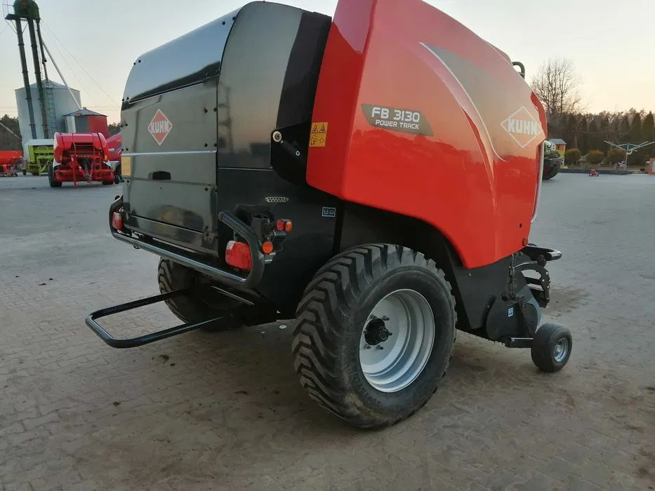Prasa rolująca Kuhn 3130 Power track 2017r. - Máy đóng kiện tròn: hình 4 Prasa rolująca Kuhn 3130 Power track 2017r. - Máy đóng kiện tròn: hình 4