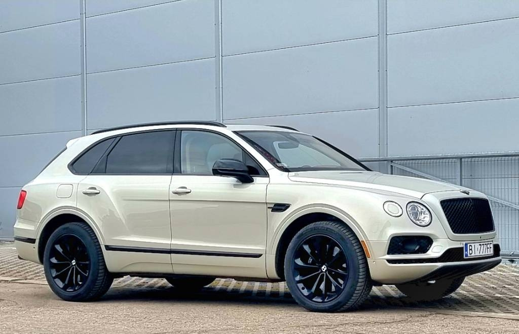 Bentley BENTAYGA 6.0 W12 - Xe hơi: hình 3 Bentley BENTAYGA 6.0 W12 - Xe hơi: hình 3