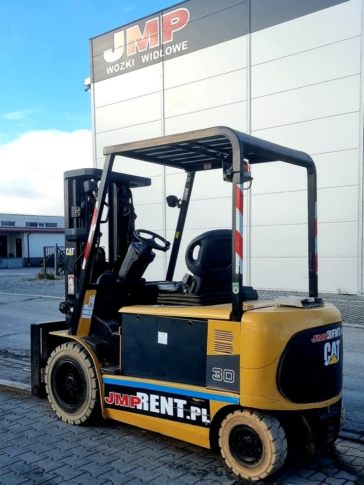 CAT EP 30 K PAC - Xe nâng điện: hình 4 CAT EP 30 K PAC - Xe nâng điện: hình 4