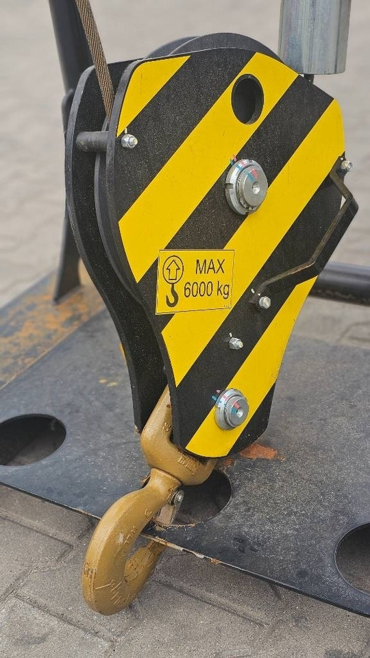 Manitou W6000 / 25M WINCH 6 TON MRT 2260 - Đính kèm cho Máy móc xây dựng: hình 4 Manitou W6000 / 25M WINCH 6 TON MRT 2260 - Đính kèm cho Máy móc xây dựng: hình 4