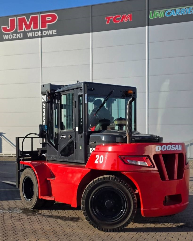 Doosan D90/120 S-7 - Xe nâng diesel: hình 5 Doosan D90/120 S-7 - Xe nâng diesel: hình 5