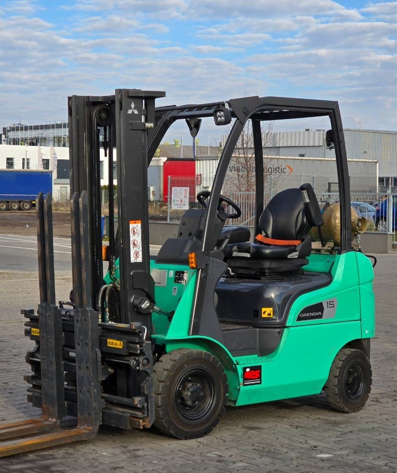 Mitsubishi FG 15 NT - Xe nâng gas: hình 2 Mitsubishi FG 15 NT - Xe nâng gas: hình 2