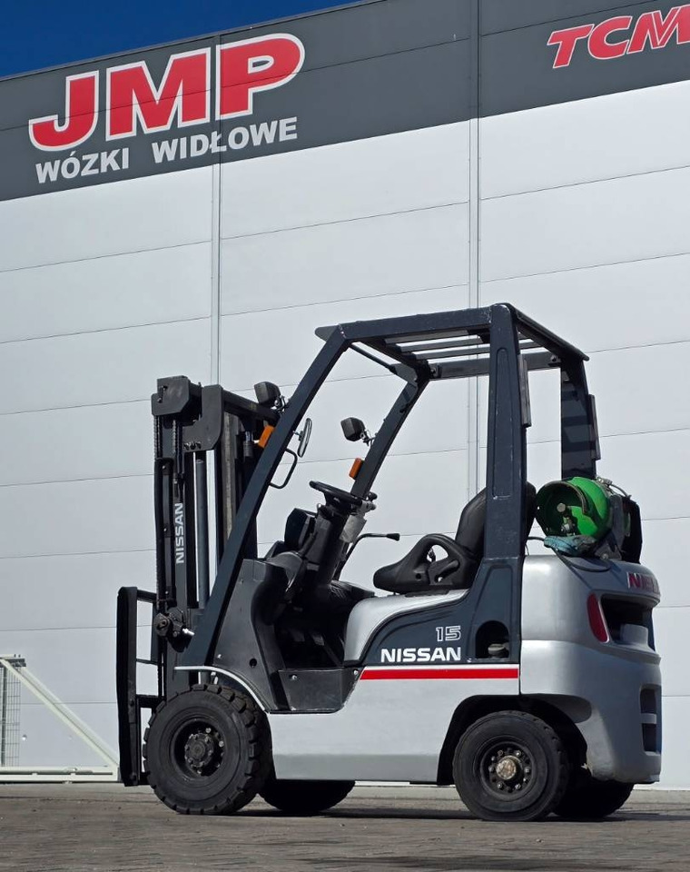 Nissan L01A15 - Xe nâng gas: hình 1 Nissan L01A15 - Xe nâng gas: hình 1